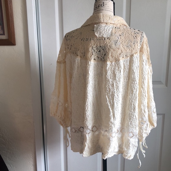 ♥️NEW♥️ Gorgeous Lace and Seersucker material. Amazing Quality. - Picture 9 of 15